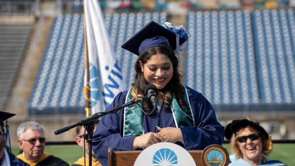 Jayana Rodriguez student commencement address